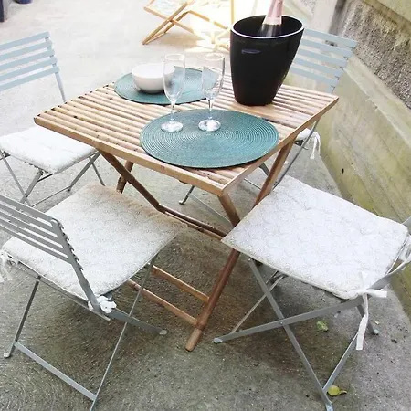 Centre Maisonnette Proche Cathedrale Avec Terrasse